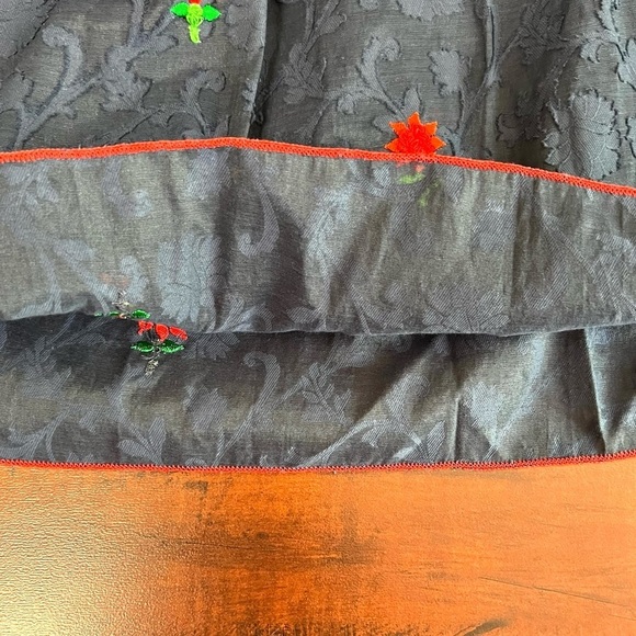 ANTHROPOLOGIE Payal Jain Jayna Embroidered Off The Shoulder Sheer Blouse Size XS - Picture 4 of 11